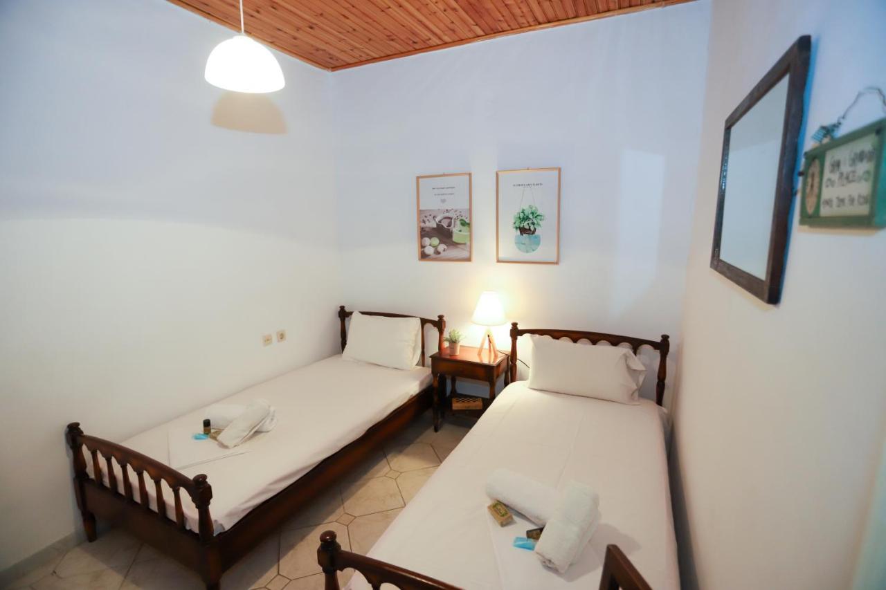 Family House At Corfu Town Appartement Buitenkant foto