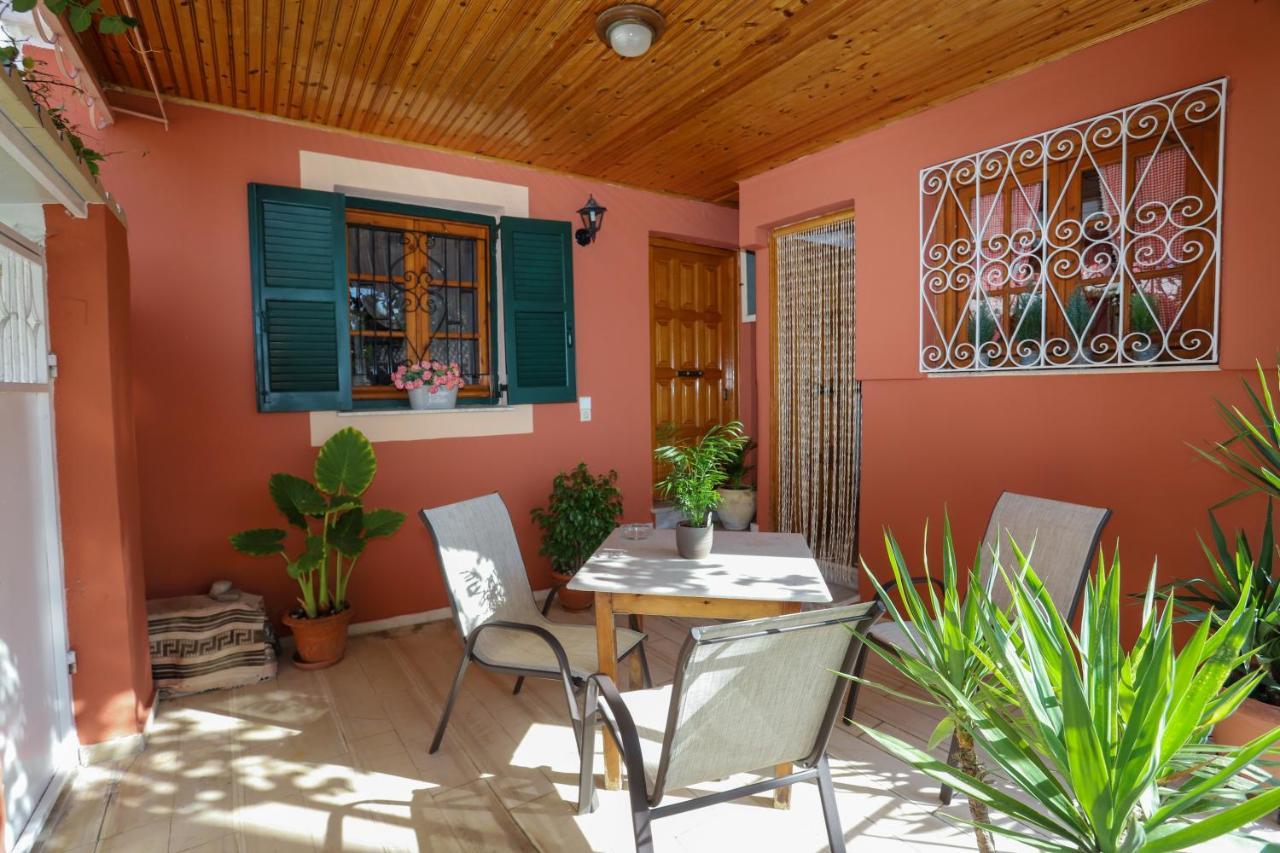 Family House At Corfu Town Appartement Buitenkant foto